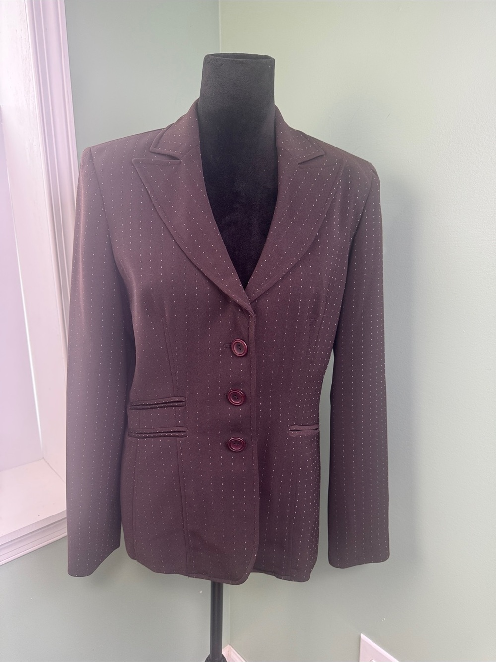 NWOT Signature by Larry Levine Brown Pinstripe Three-Button Blazer 10
